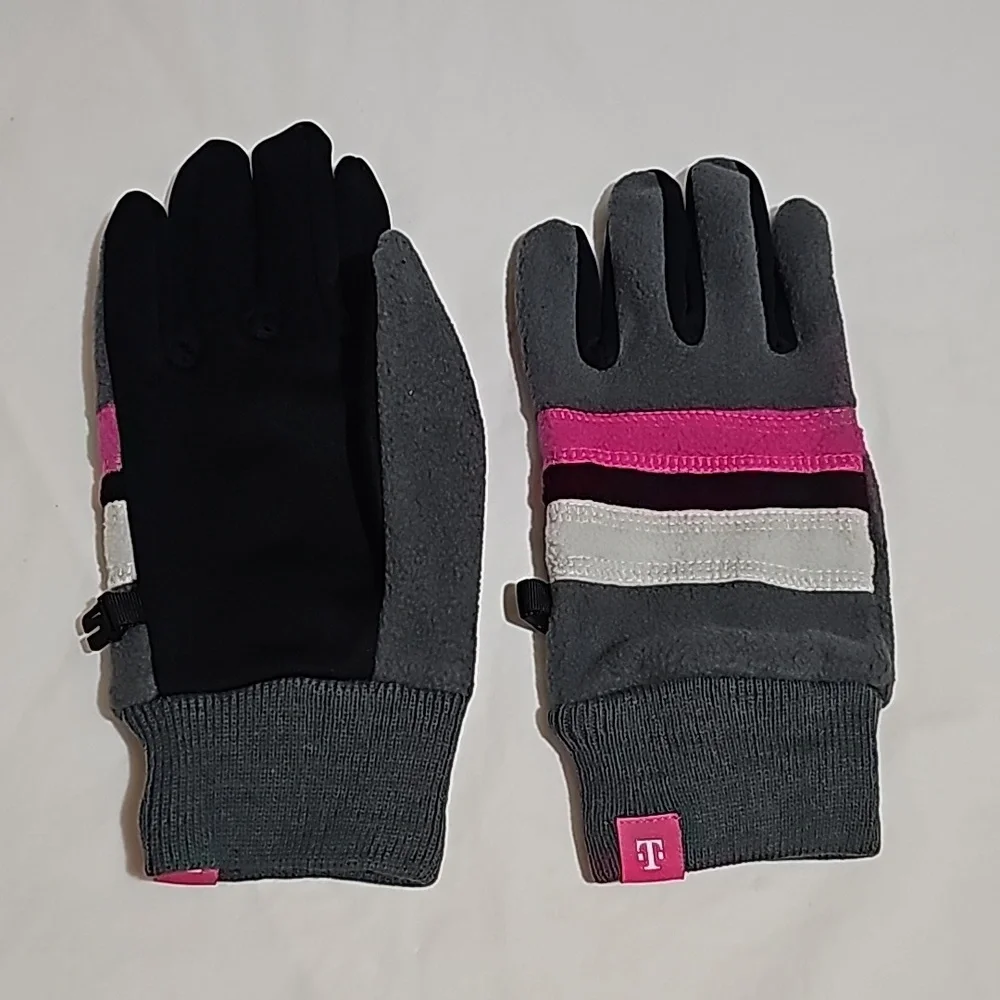 T-Mobile Tuesday Touchscreen Gloves Unisex Size L/XL NWOT